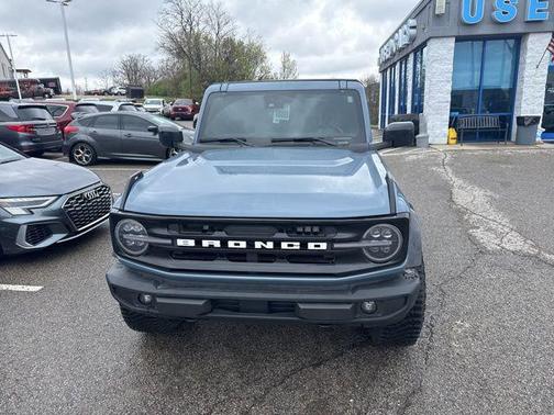 Azure Gray Metallic Tri-Coat 2024 Ford Bronco Big Bend