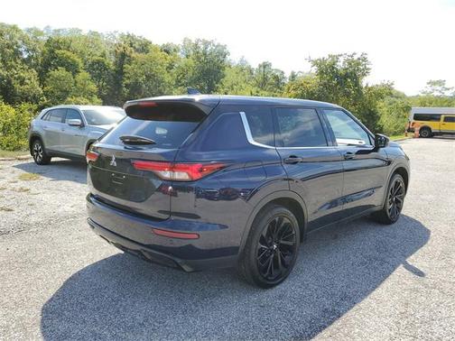 2022 Mitsubishi Outlander Black Edition S-AWC