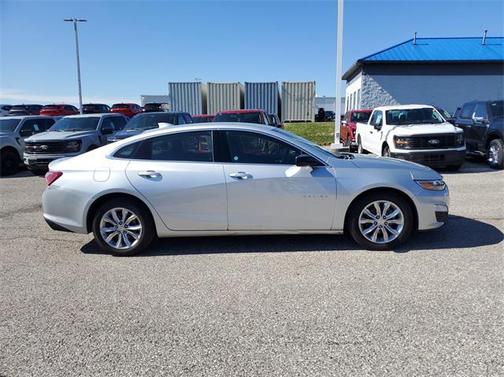 2022 Chevrolet Malibu FWD LT