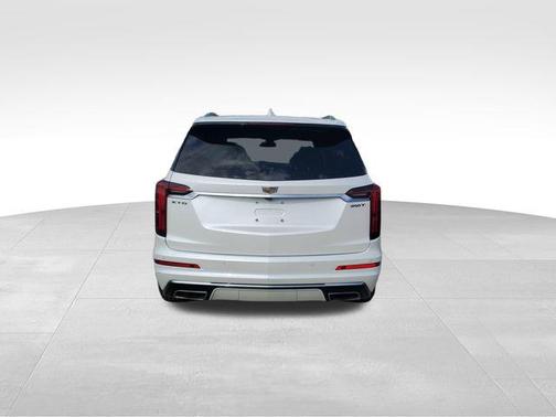 Crystal White Tricoat 2023 Cadillac XT6 Luxury FWD