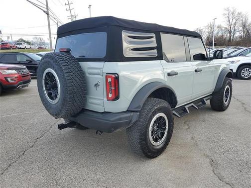 2022 Ford Bronco Badlands