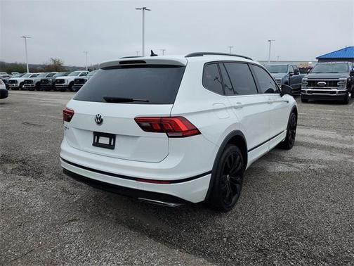 2021 Volkswagen Tiguan 2.0T SE R-Line Black