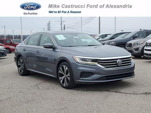 2022 Volkswagen Passat 2.0T SE