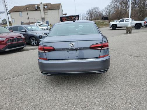 2022 Volkswagen Passat 2.0T SE