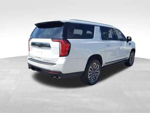 White 2023 GMC Yukon XL Denali Ultimate