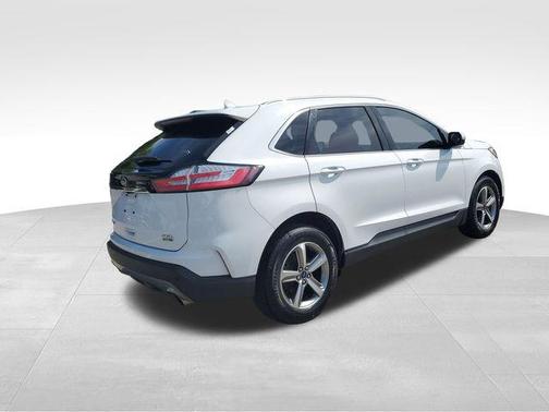 Oxford White 2019 Ford Edge SEL