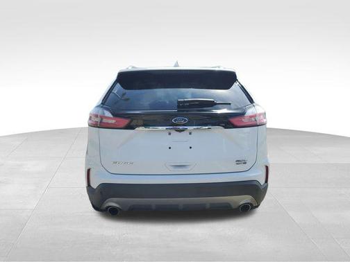 Oxford White 2019 Ford Edge SEL