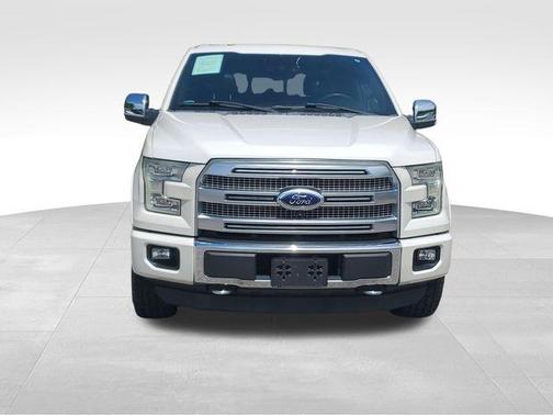 White Platinum Clearcoat Metallic 2016 Ford F-150 XLT