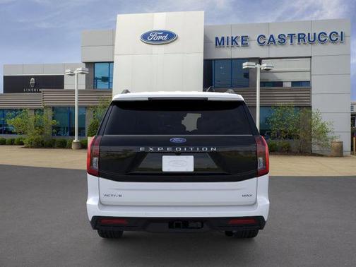 Space Silver Metallic 2025 Ford Expedition Max Active 4x4