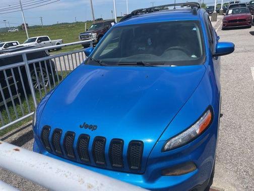 Hydro Blue Pearlcoat 2018 Jeep Cherokee Latitude