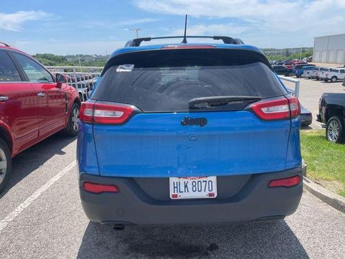 Hydro Blue Pearlcoat 2018 Jeep Cherokee Latitude