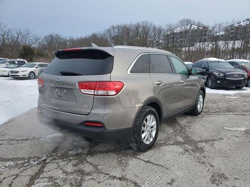 2018 Kia Sorento LX