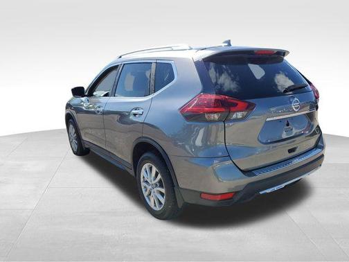 Gun Metallic 2018 Nissan Rogue SV