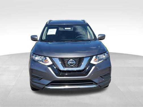 Gun Metallic 2018 Nissan Rogue SV