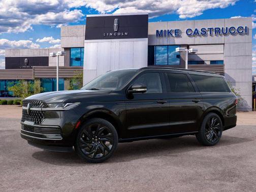 Infinite Black Metallic Clearcoat 2027 Lincoln Navigator L Reserve