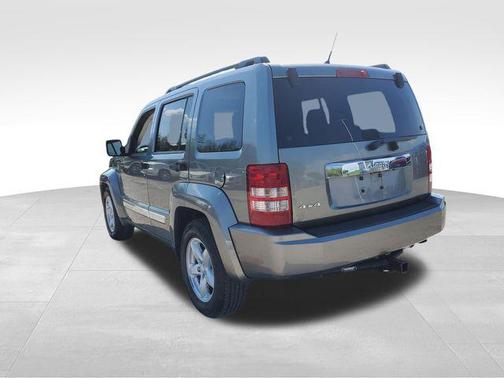 Mineral Gray Metallic Clearcoat 2012 Jeep Liberty Sport