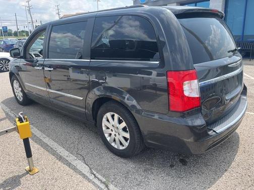 2012 Chrysler Town & Country Touring-L