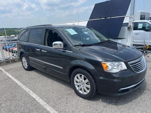 2012 Chrysler Town & Country Touring-L