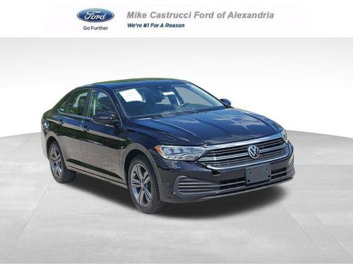 Deep Black 2023 Volkswagen Jetta 1.5T SE