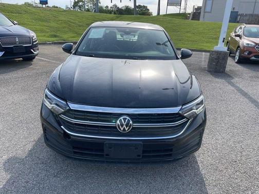 Deep Black 2023 Volkswagen Jetta 1.5T SE