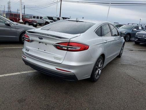 2019 Ford Fusion Hybrid Titanium