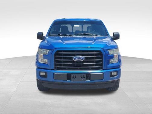 Blue 2016 Ford F-150 XLT