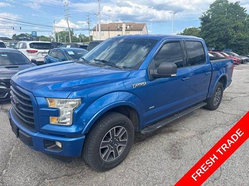 Blue 2016 Ford F-150 XLT