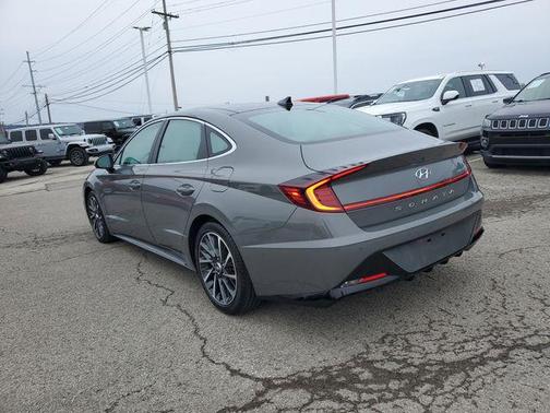 2022 Hyundai SONATA Limited