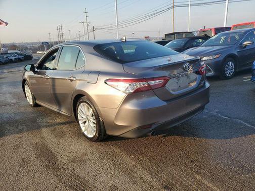 2018 Toyota Camry Hybrid XLE