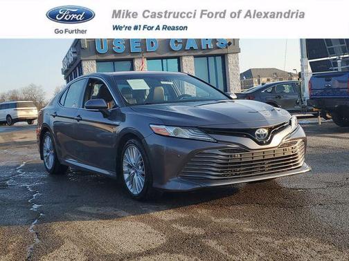 2018 Toyota Camry Hybrid XLE