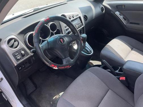 2008 Pontiac Vibe Base