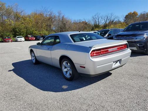 2010 Dodge Challenger SE