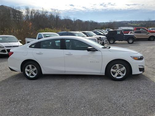 2022 Chevrolet Malibu 1LS