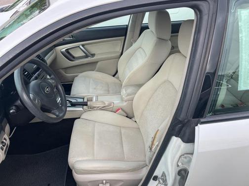 2009 Subaru Legacy Base