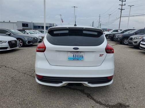 2017 Ford Focus ST 