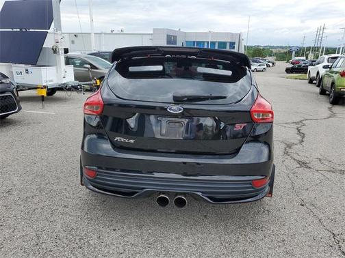 2017 Ford Focus ST