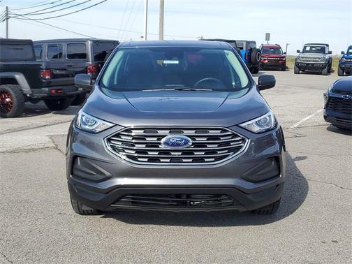2021 Ford Edge SE