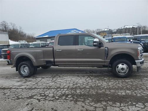 2023 Ford F-350 Lariat