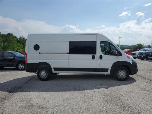 2024 RAM ProMaster 2500 Tradesman