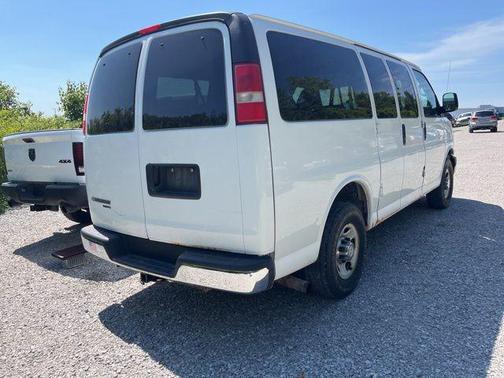 Summit White 2012 Chevrolet Express 2500 LT
