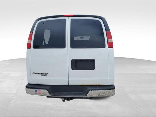 Summit White 2012 Chevrolet Express 2500 LT