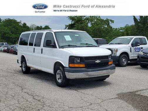 Summit White 2012 Chevrolet Express 2500 LT