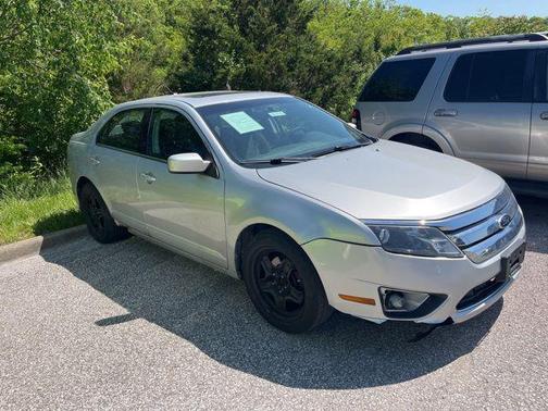 Brilliant Silver Metallic 2010 Ford Fusion SE
