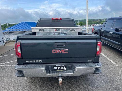 Dark Slate Metallic 2018 GMC Sierra 1500 SLT