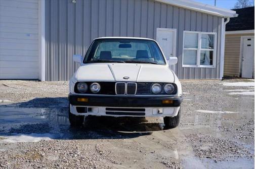 1991 BMW 318 iS