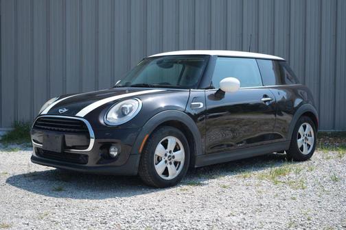 2016 MINI Hardtop Cooper