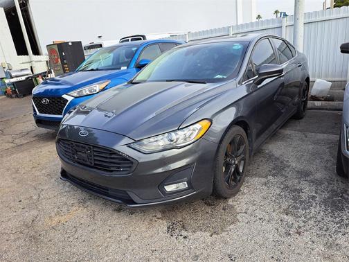 2020 Ford Fusion SE