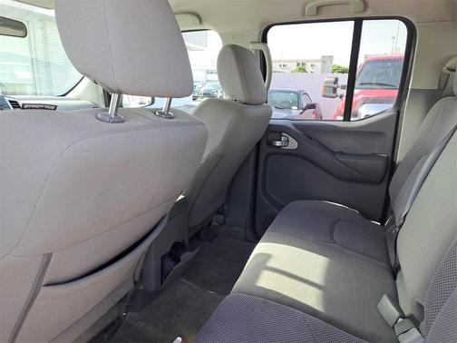2018 Nissan Frontier SV