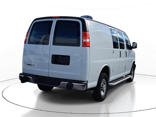 2024 Chevrolet Express 2500 Work Van