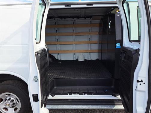 2024 Chevrolet Express 2500 Work Van